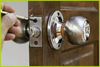 Expert Locksmith Services Dedham, MA 781-203-8026 - 17-eviction-service